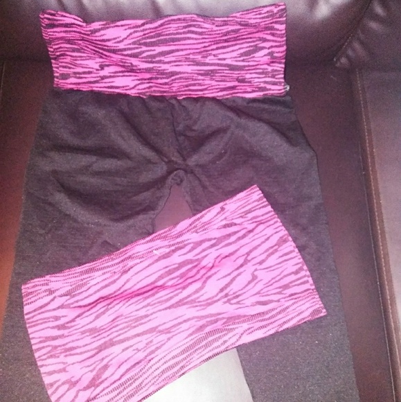 2 piece workout or summer capri set - Picture 2 of 2